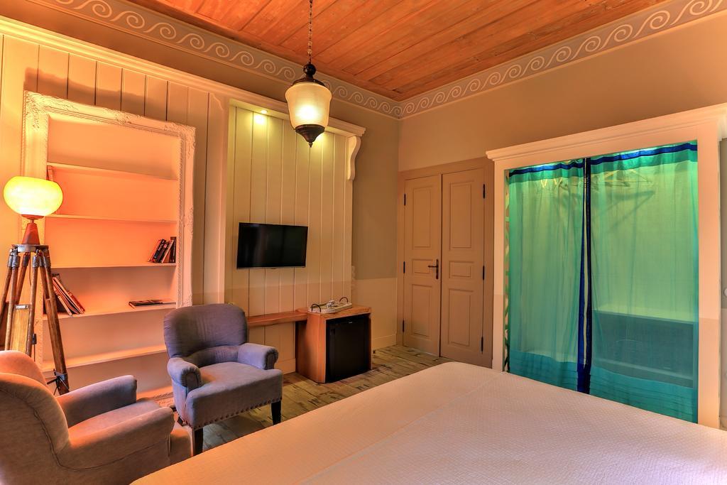 1850 Hotel Kemalpasa Alaçatı Eksteriør billede